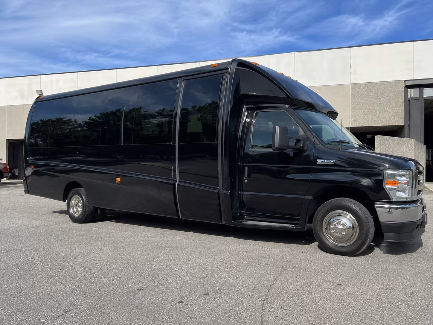 tucson airport shuttle bus rentals for private groups