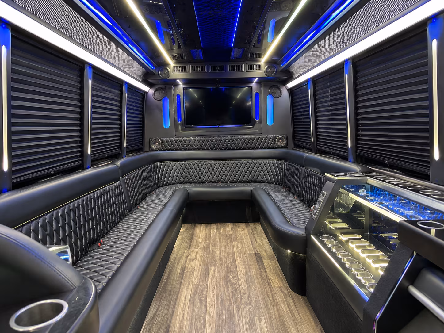 tucson corporate retreat shuttle bus rentals